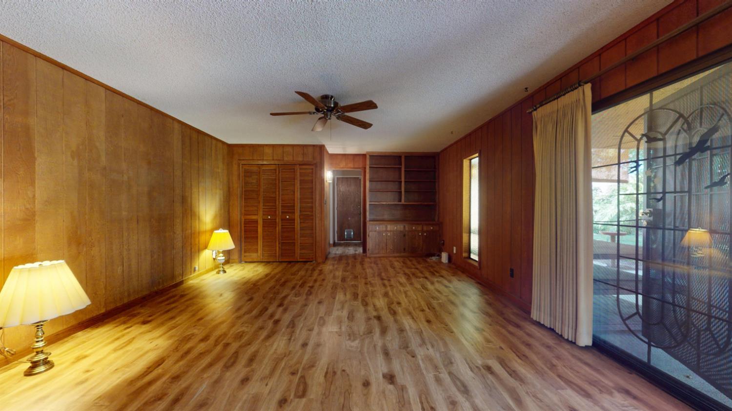 3747 E Huntington Blvd, Fresno, CA 93702
