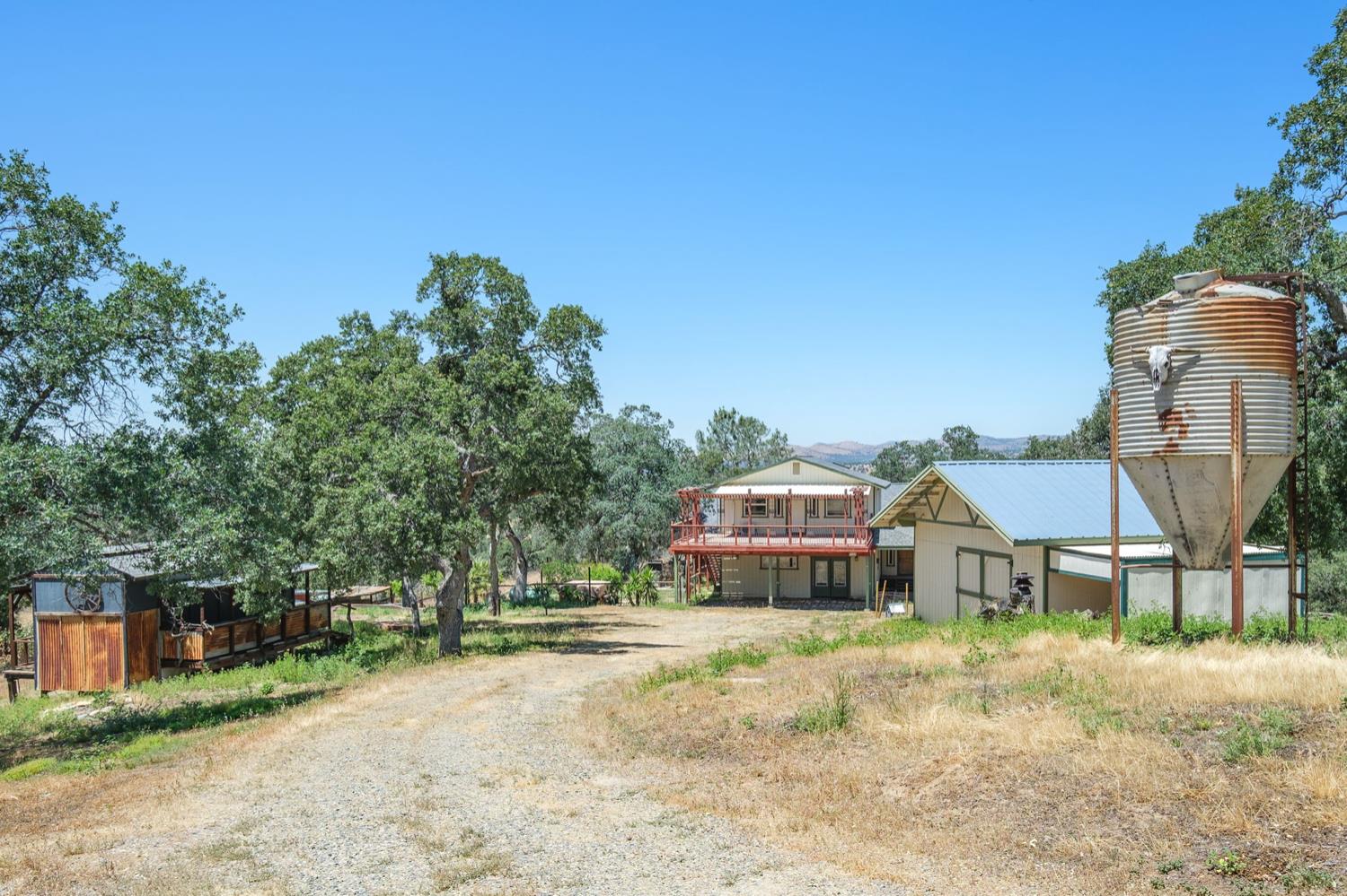 37667 Eagle Dr, Raymond, CA 93653