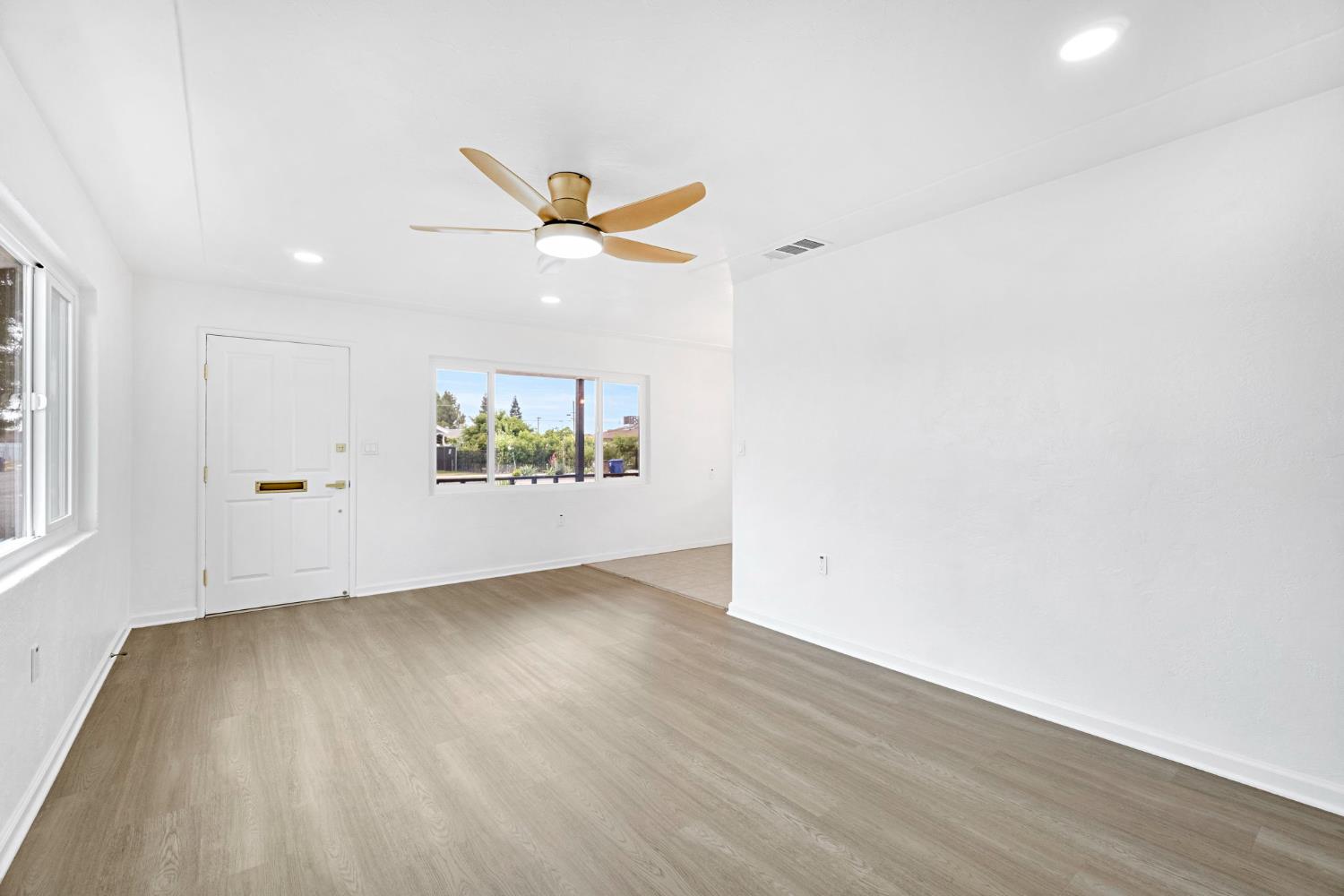 1000 Trinity Ave, Chowchilla, CA 93610