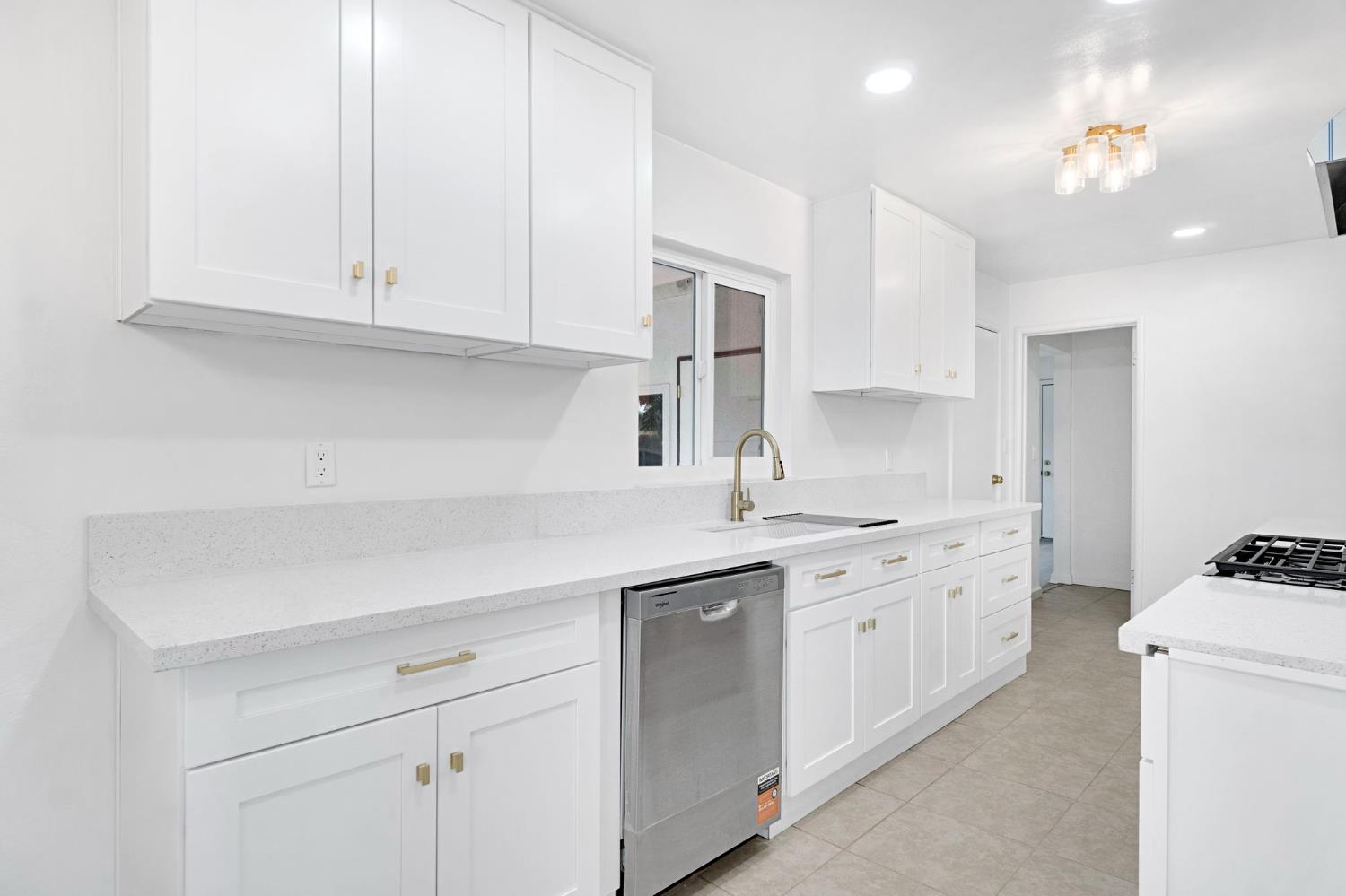 1000 Trinity Ave, Chowchilla, CA 93610