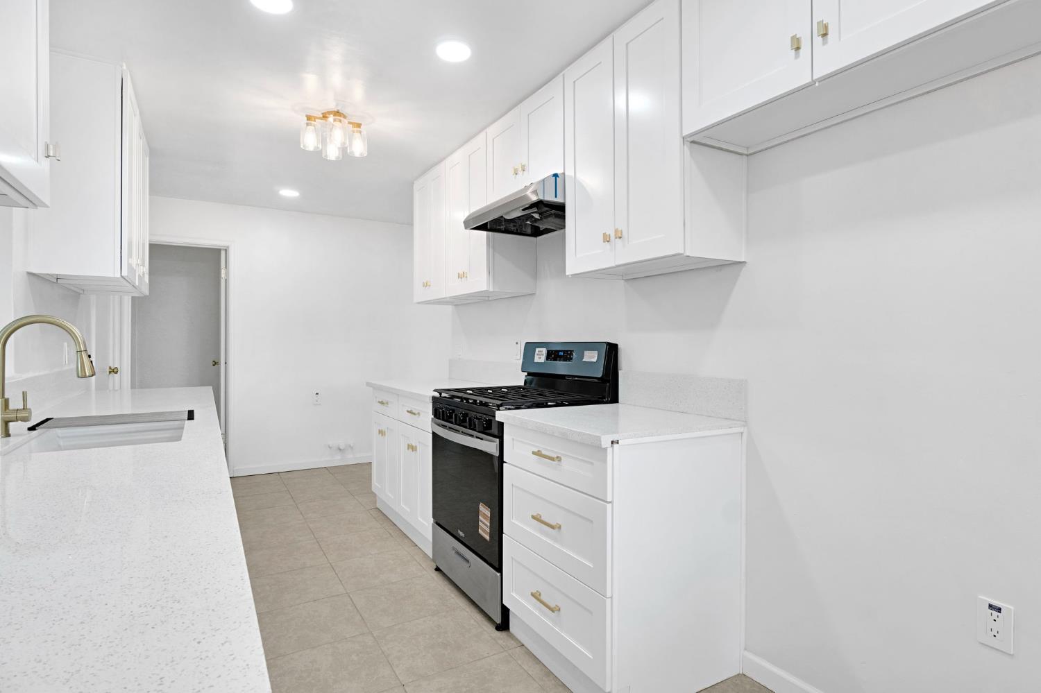 1000 Trinity Ave, Chowchilla, CA 93610