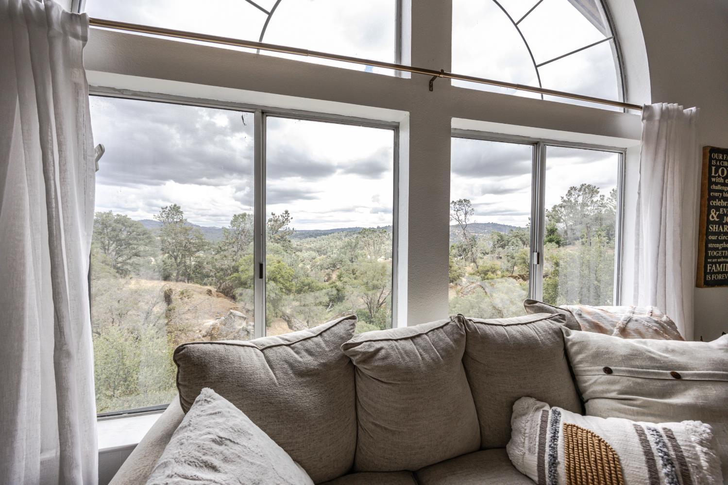 28977 Long Hollow Ct N, Coarsegold, CA 93614