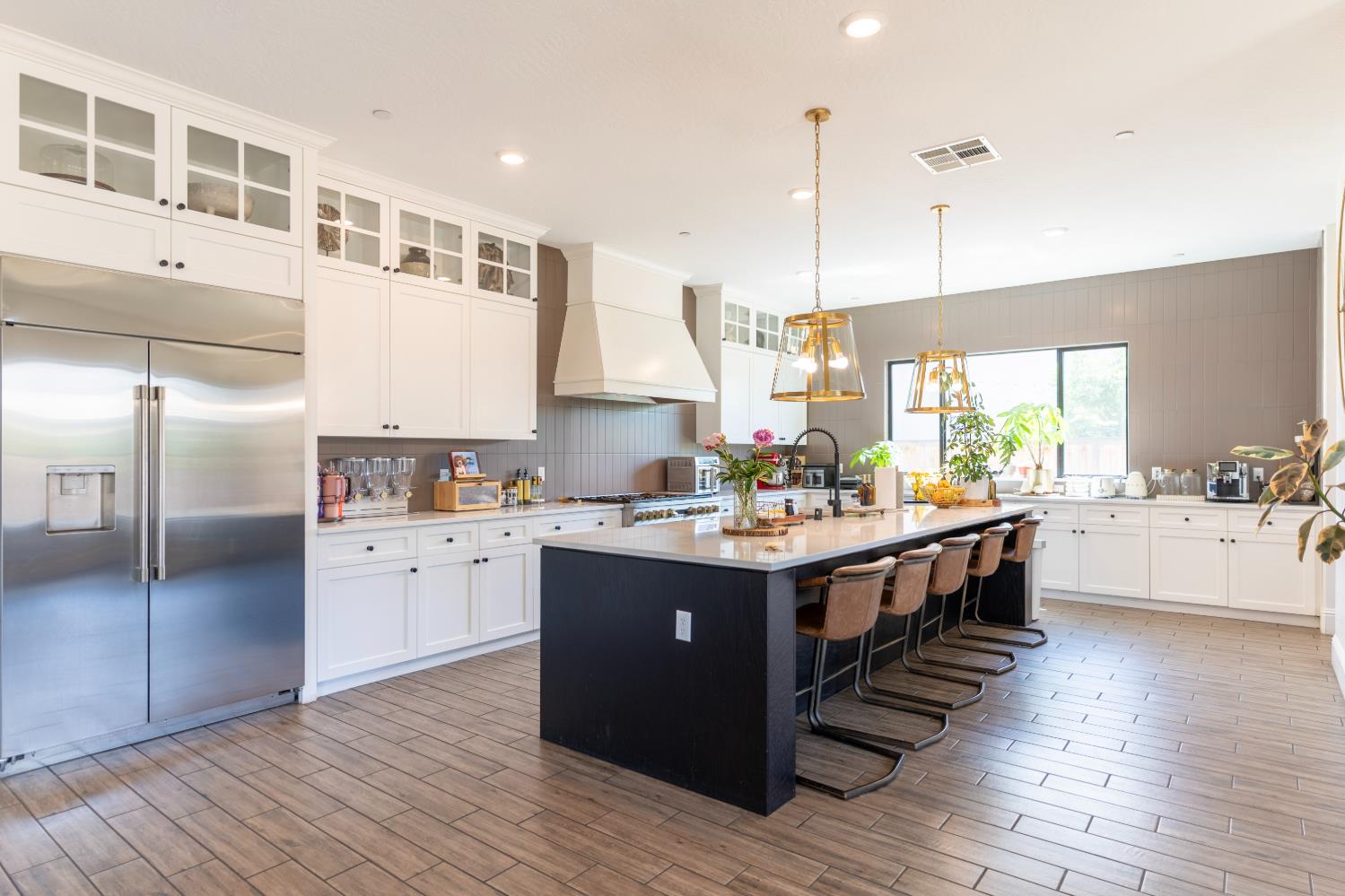 1104 Bloom Ave, Clovis, CA 93619