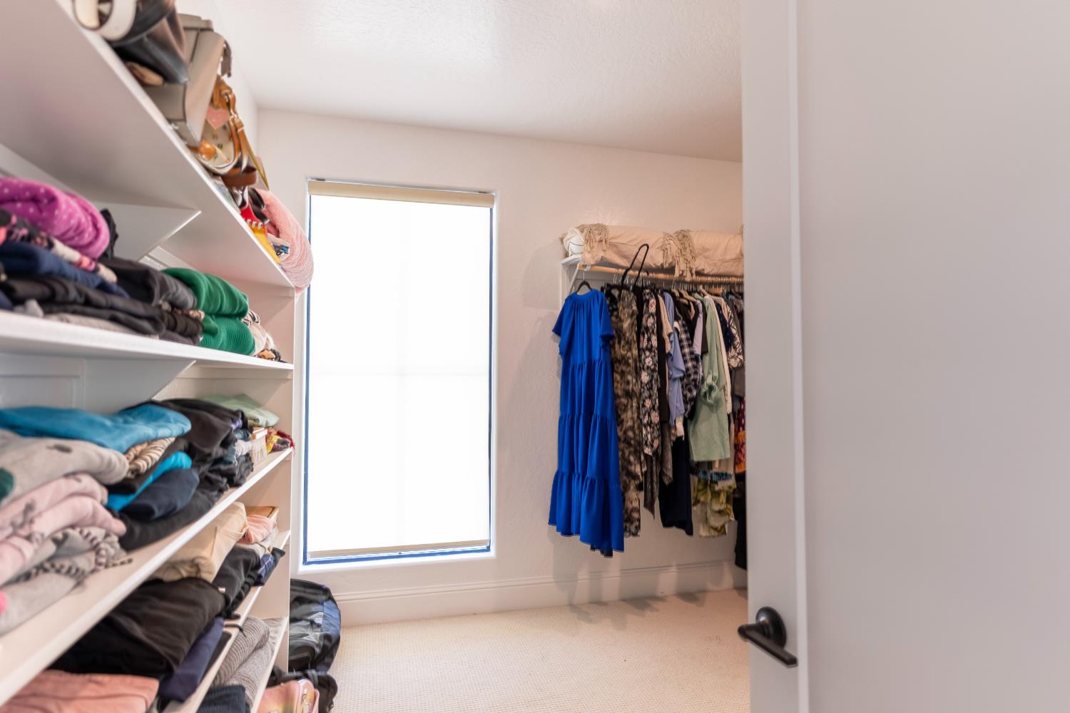 1104 Bloom Ave, Clovis, CA 93619