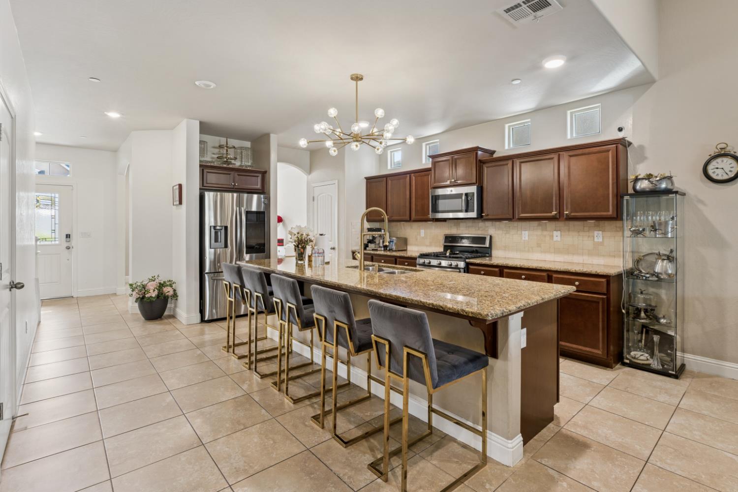 5239 N Bonta Ave, Fresno, CA 93723