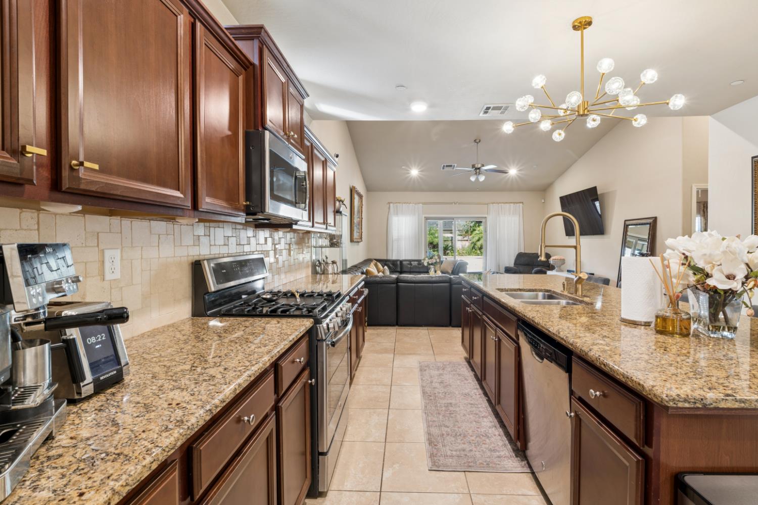5239 N Bonta Ave, Fresno, CA 93723
