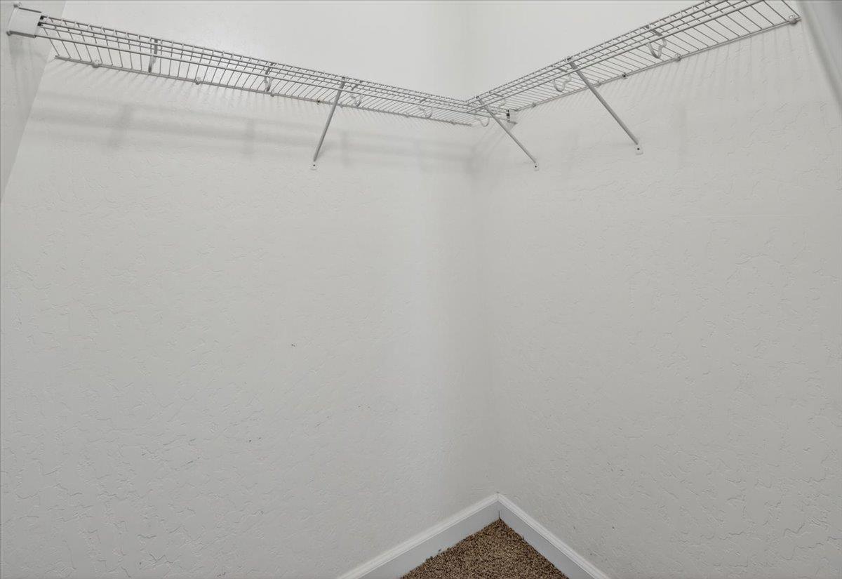6105 E Cortland Ave, Fresno, CA 93727