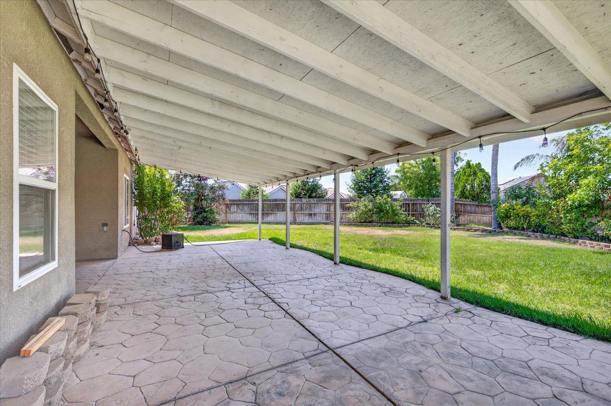 6105 E Cortland Ave, Fresno, CA 93727