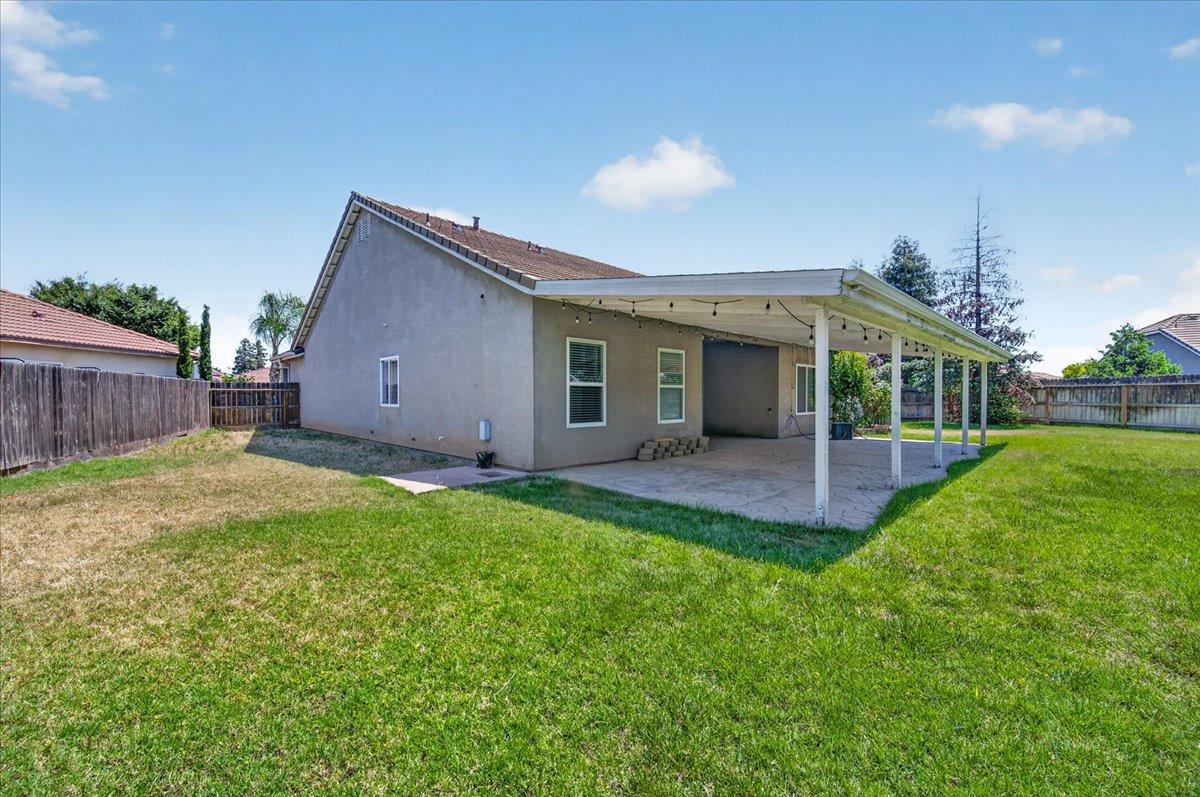 6105 E Cortland Ave, Fresno, CA 93727