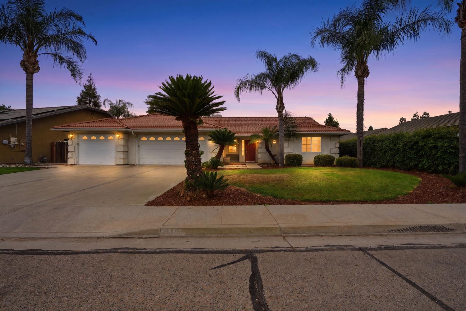 4106 E Westcott Ave, Visalia, CA 93277