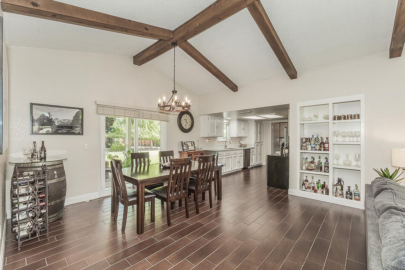 6688 N Bendel Ave, Fresno, CA 93722