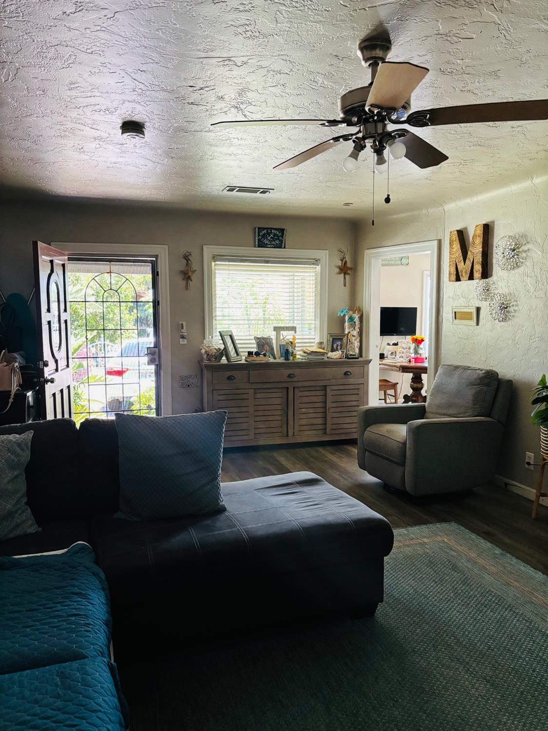 305 N Ferger Ave, Fresno, CA 93701
