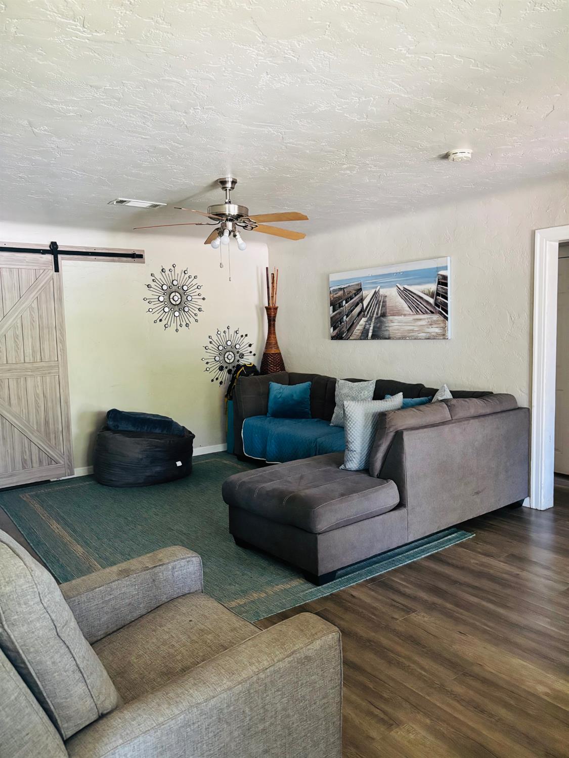 305 N Ferger Ave, Fresno, CA 93701
