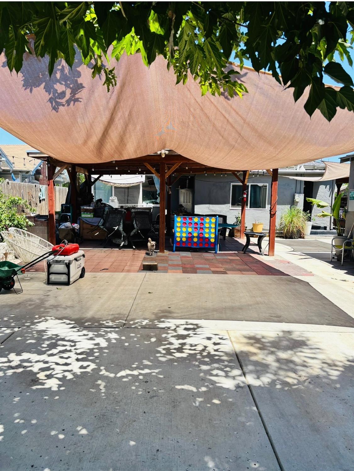 305 N Ferger Ave, Fresno, CA 93701
