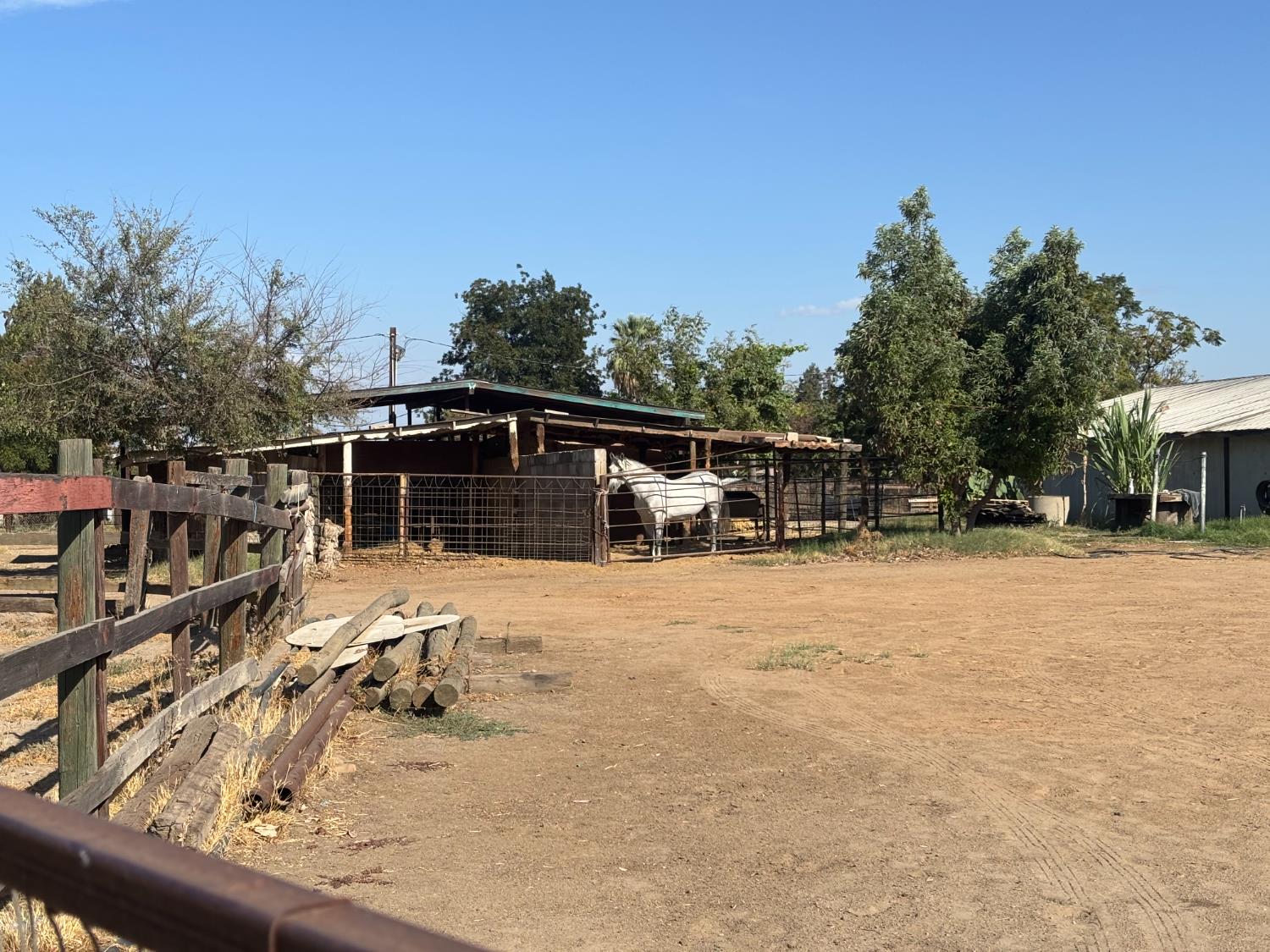 19317 E Parlier Ave, Reedley, CA 93654