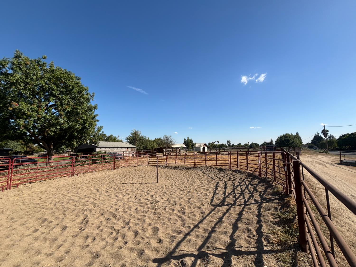 19317 E Parlier Ave, Reedley, CA 93654