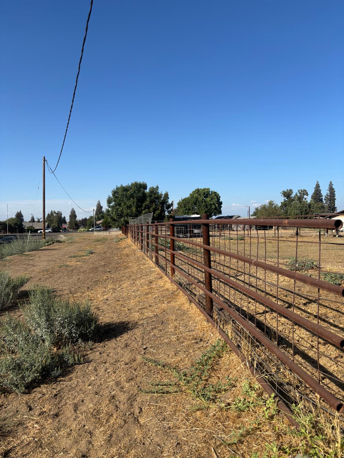19317 E Parlier Ave, Reedley, CA 93654