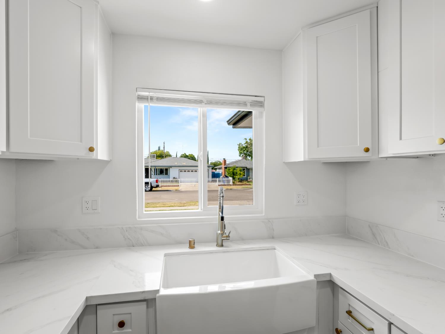 4046 E Cortland, Fresno, CA 93726