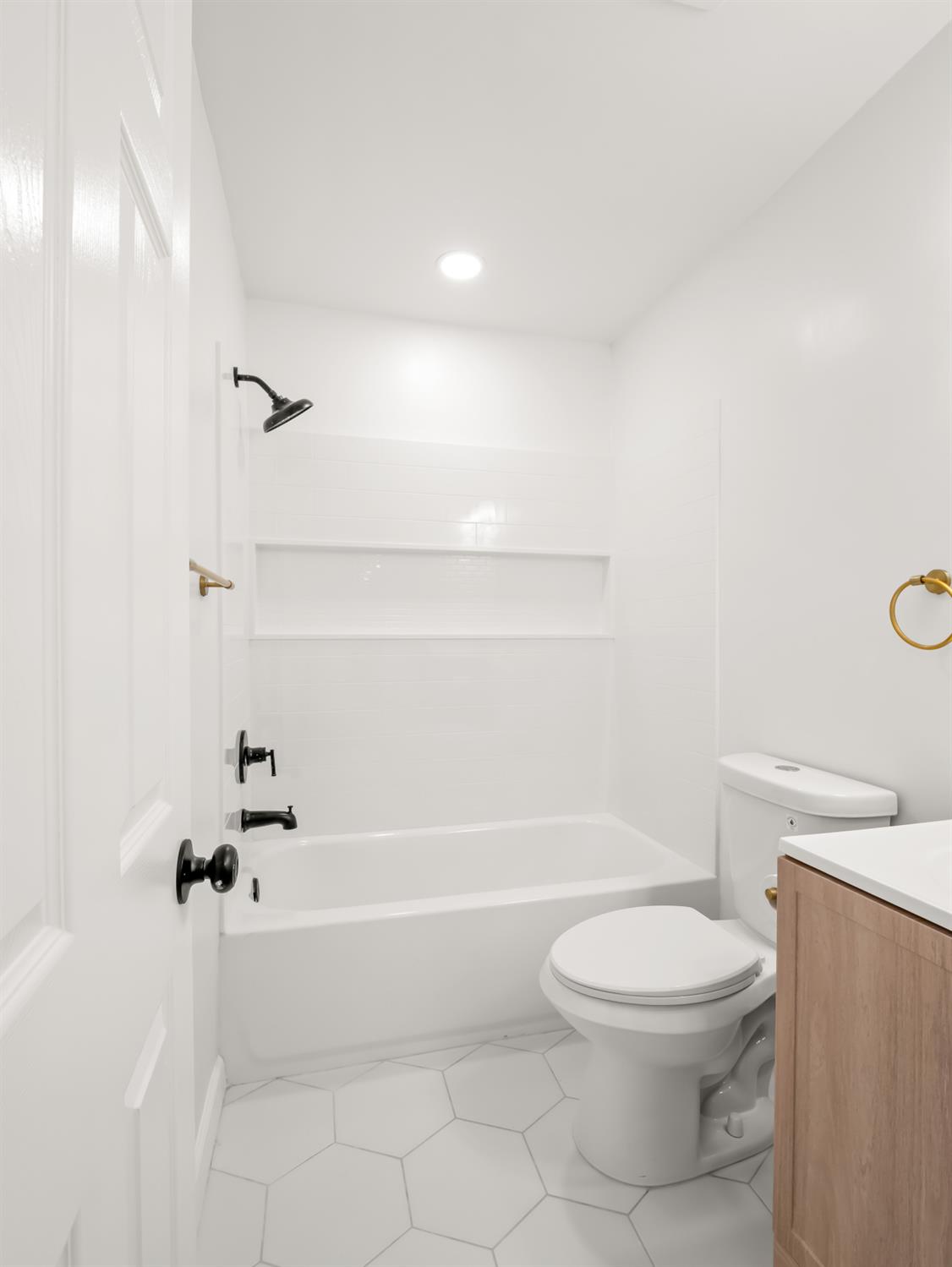 4046 E Cortland, Fresno, CA 93726