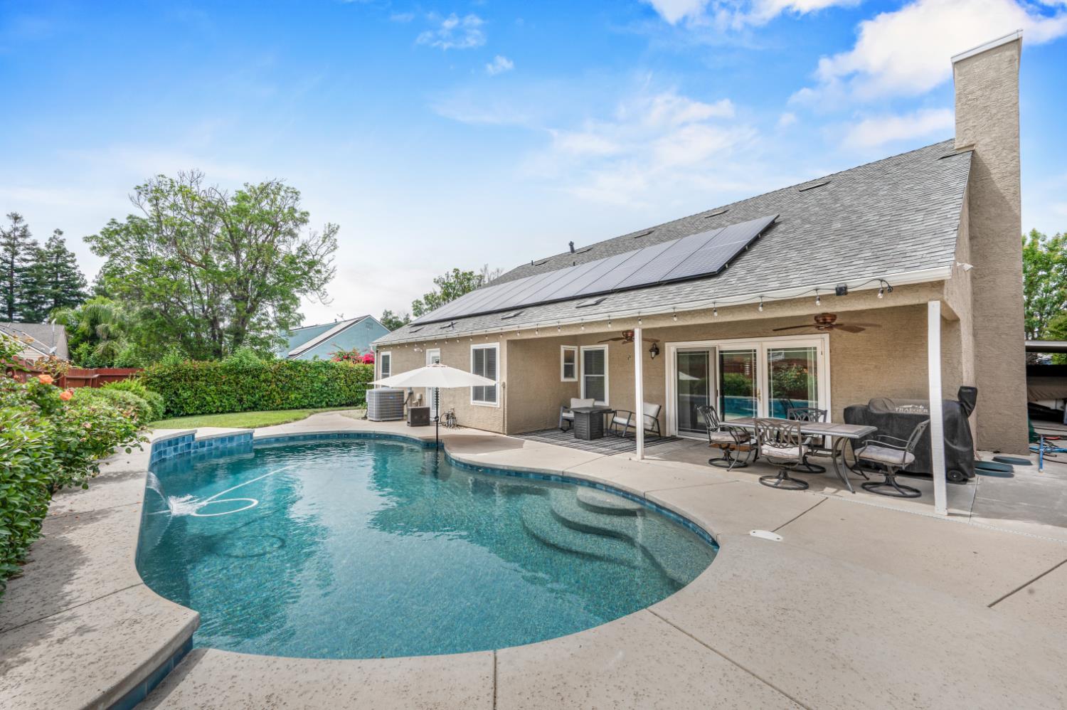 612 W El Paso Ave, Clovis, CA 93611
