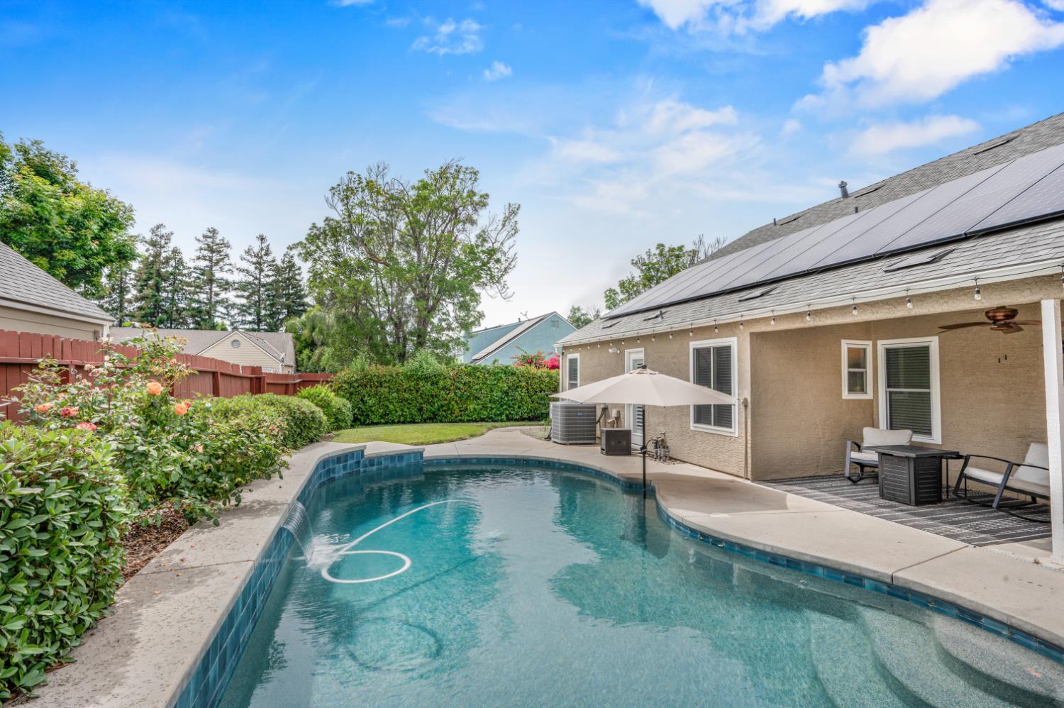 612 W El Paso Ave, Clovis, CA 93611