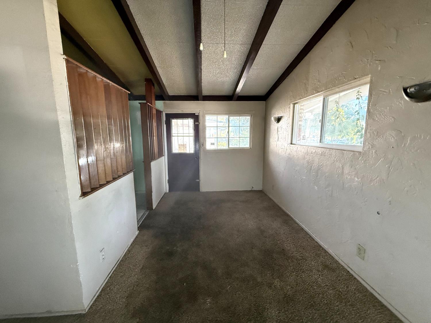 901 S C St, Madera, CA 93638