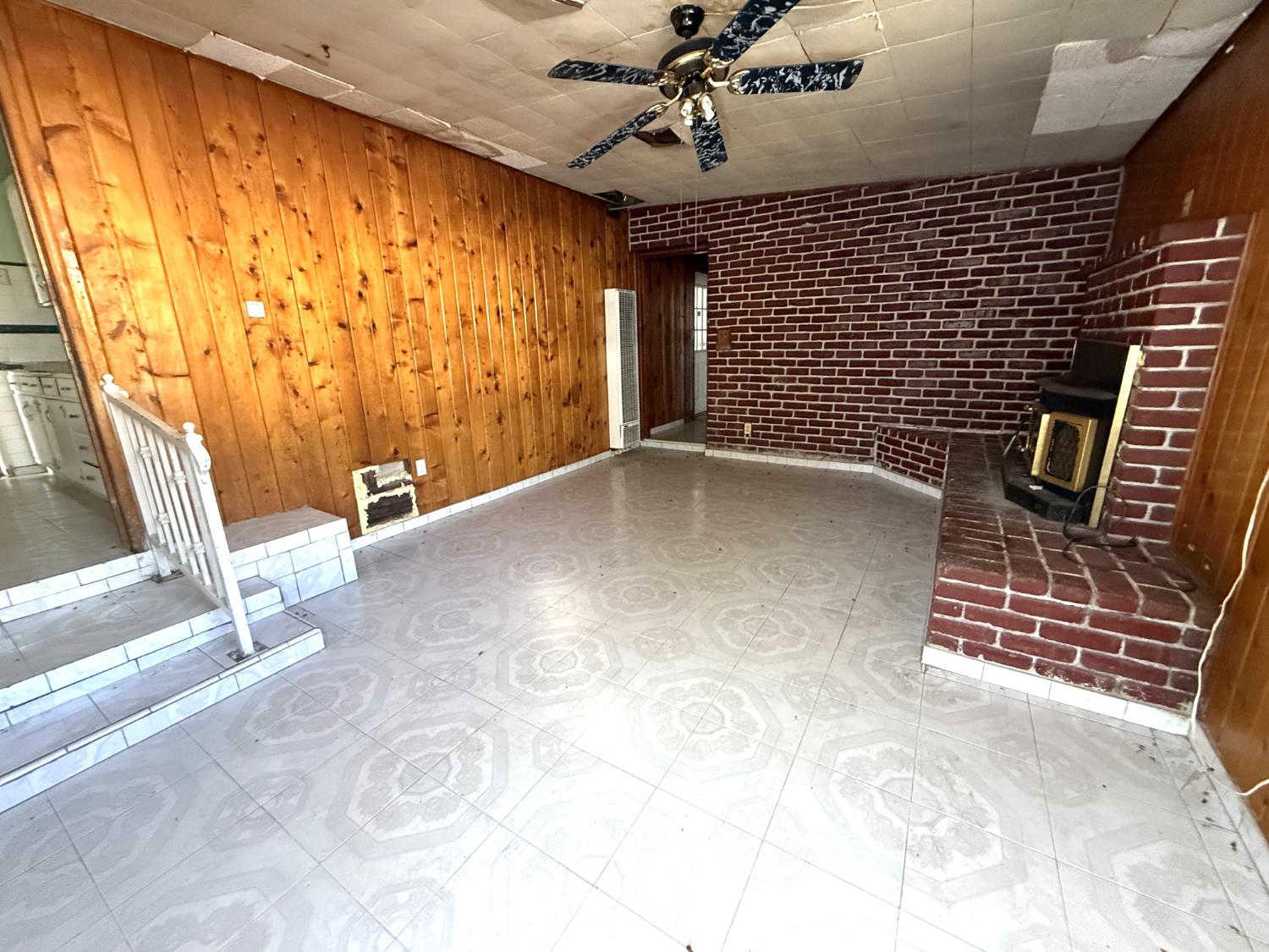901 S C St, Madera, CA 93638