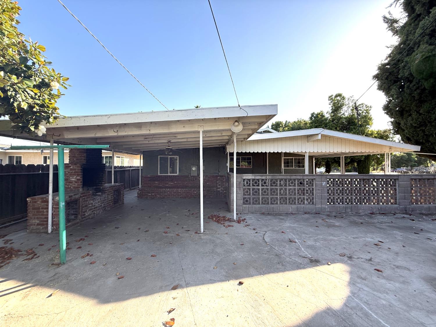 901 S C St, Madera, CA 93638