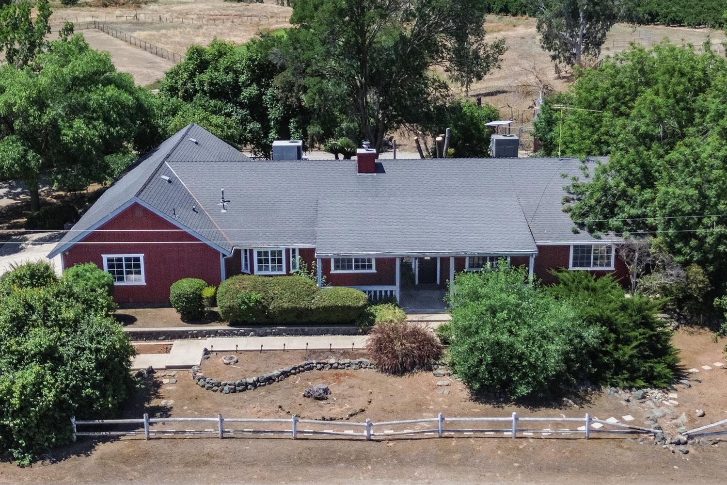 30745 Dorsey Dr, Exeter, CA 93221