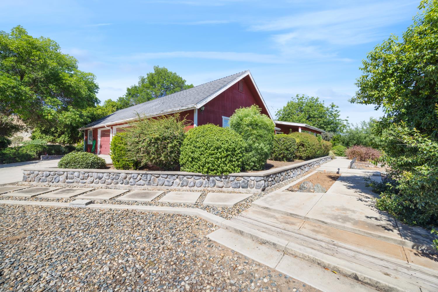 30745 Dorsey Dr, Exeter, CA 93221