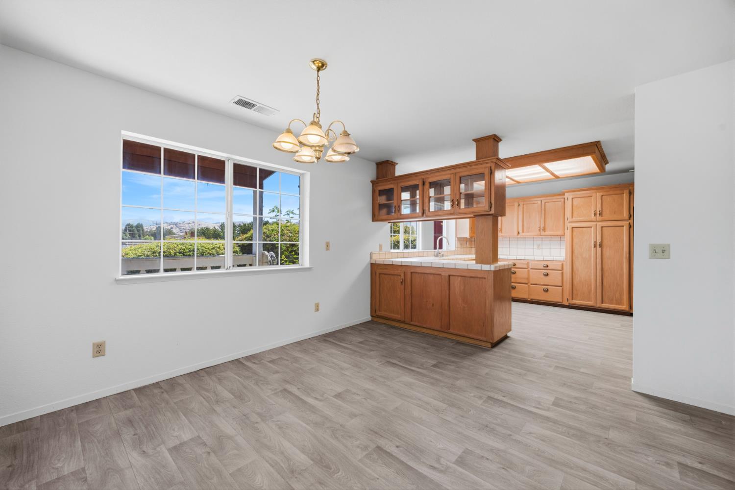 30745 Dorsey Dr, Exeter, CA 93221