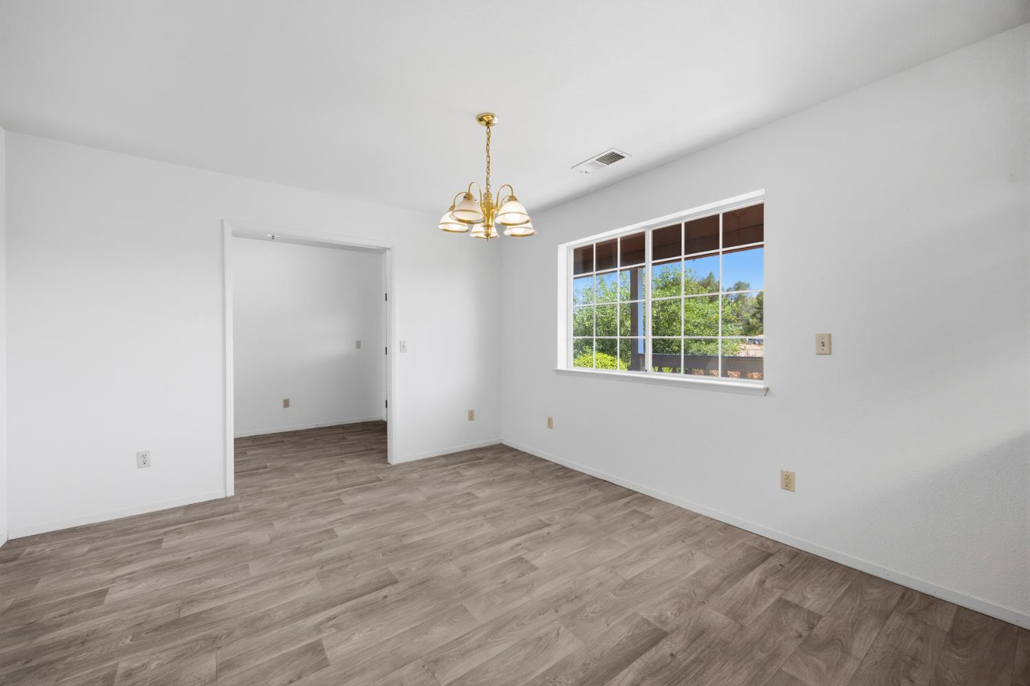 30745 Dorsey Dr, Exeter, CA 93221