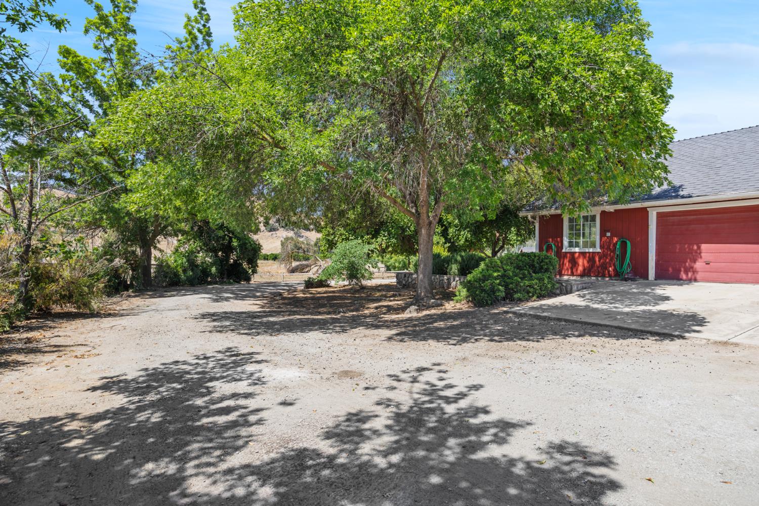 30745 Dorsey Dr, Exeter, CA 93221