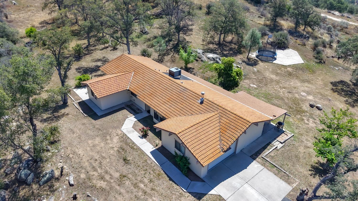 37336 Eagle Dr, Raymond, CA 93653