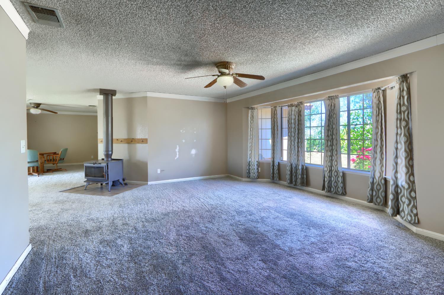 37336 Eagle Dr, Raymond, CA 93653