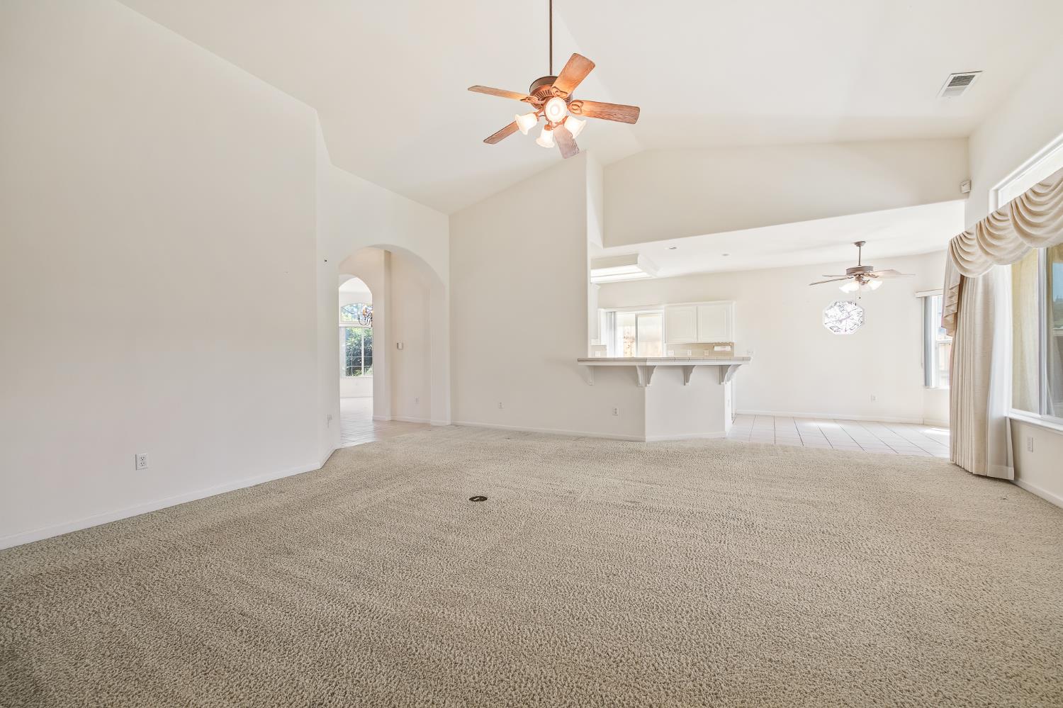 2390 Silverbrooke St, Kingsburg, CA 93631