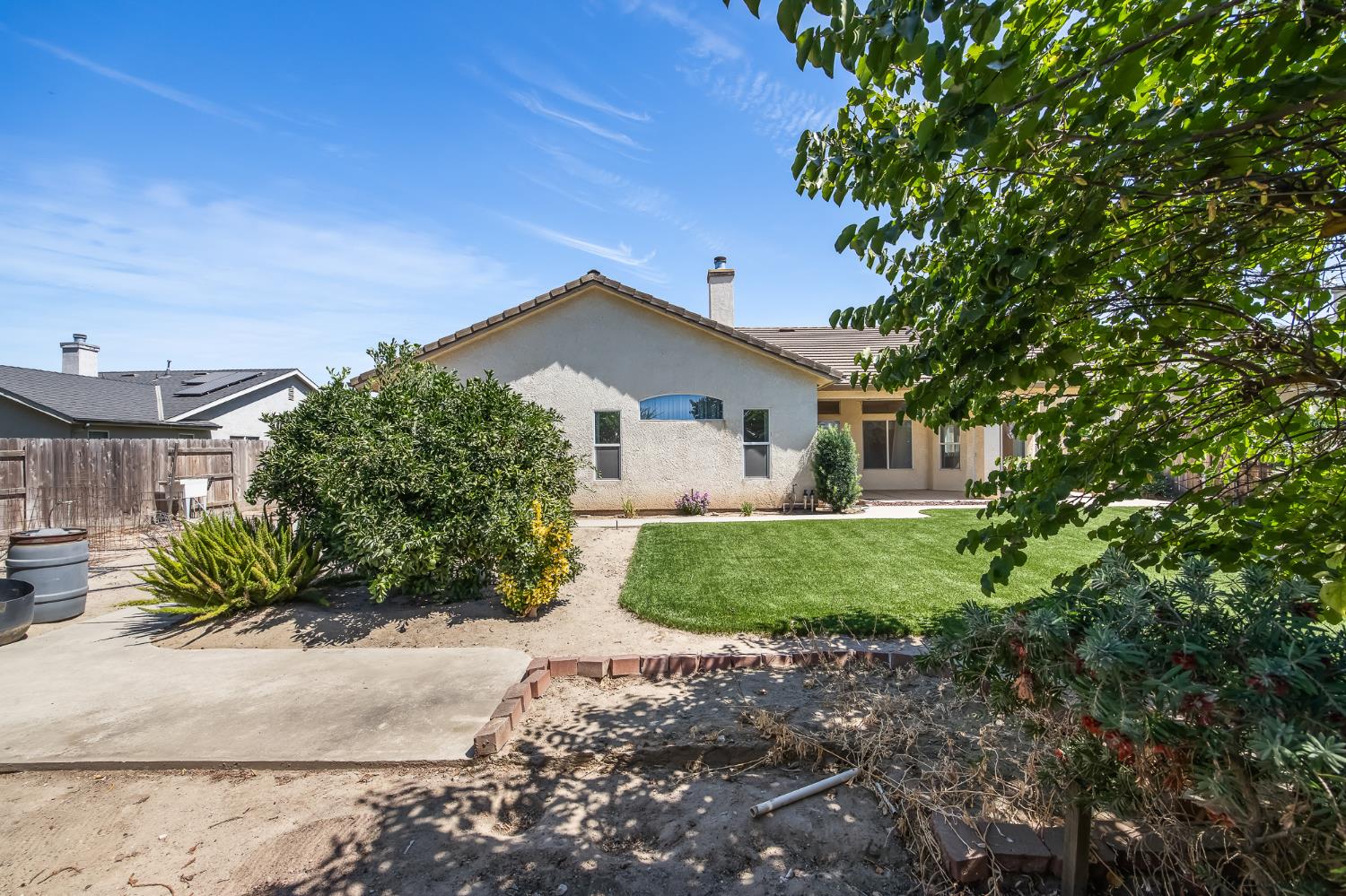 2390 Silverbrooke St, Kingsburg, CA 93631