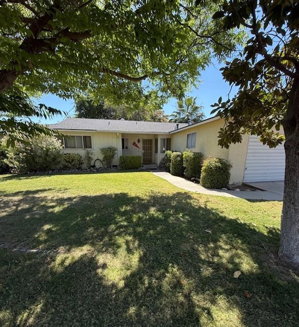 2415 Fordham Ave, Clovis, CA 93611