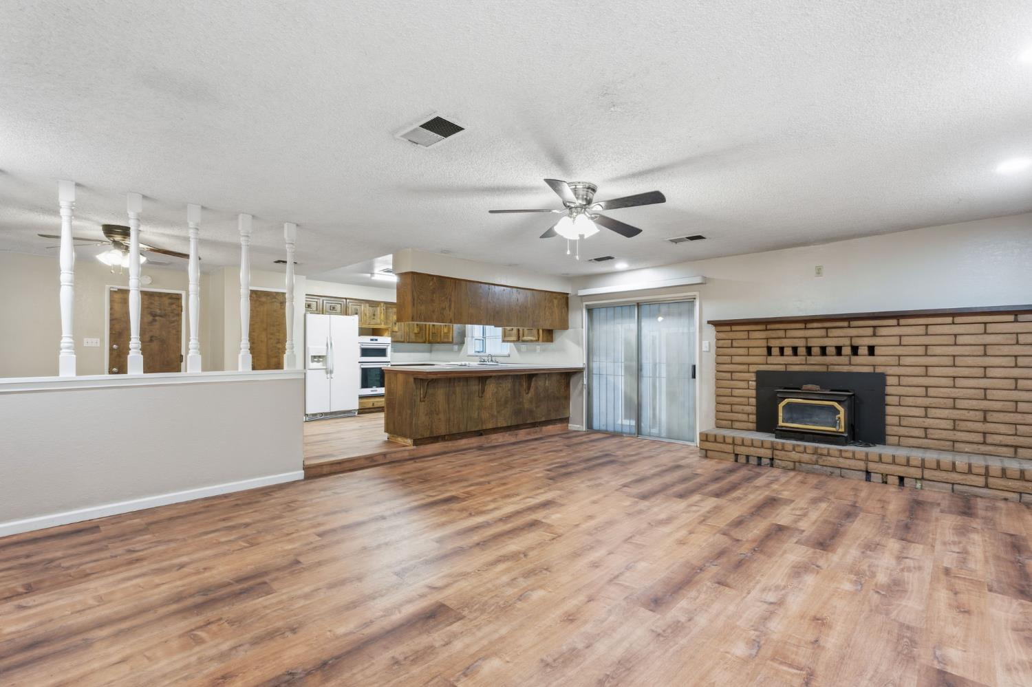 10365 10361 E Bullard Ave, Clovis, CA 93619
