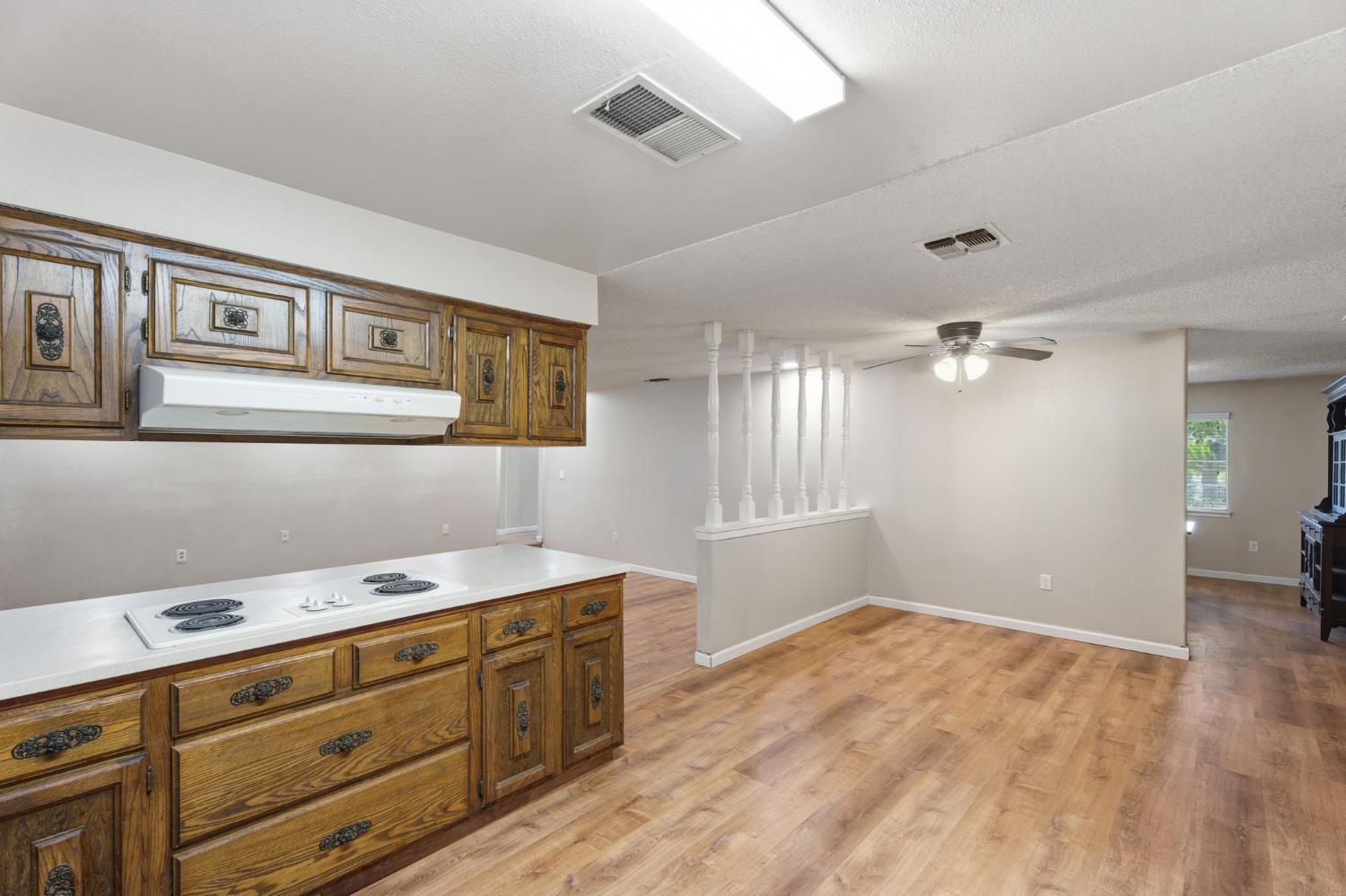 10365 10361 E Bullard Ave, Clovis, CA 93619