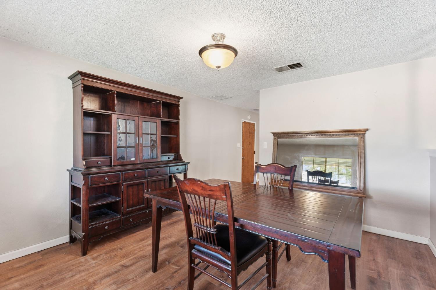10365 10361 E Bullard Ave, Clovis, CA 93619