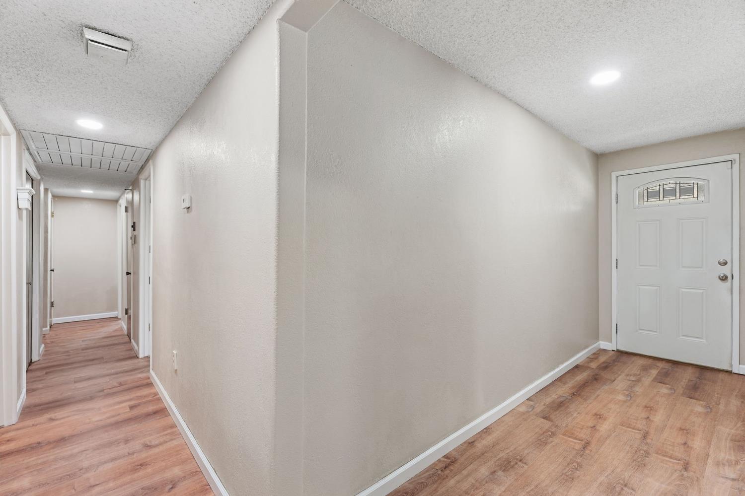 10365 10361 E Bullard Ave, Clovis, CA 93619