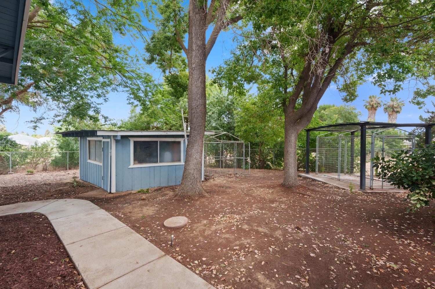 10365 10361 E Bullard Ave, Clovis, CA 93619