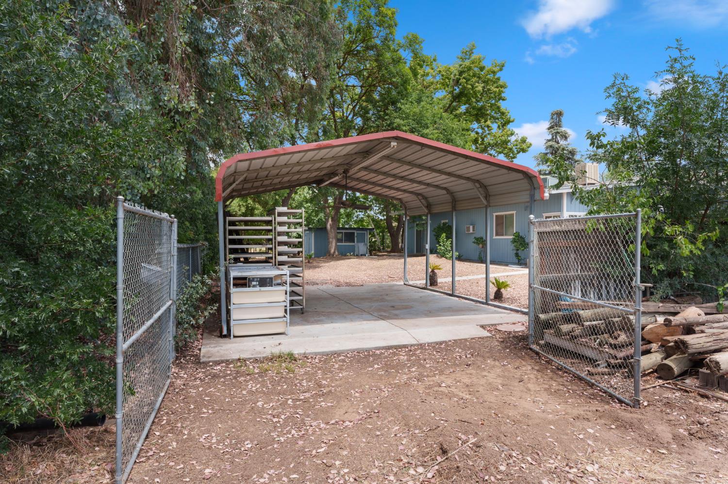10365 10361 E Bullard Ave, Clovis, CA 93619
