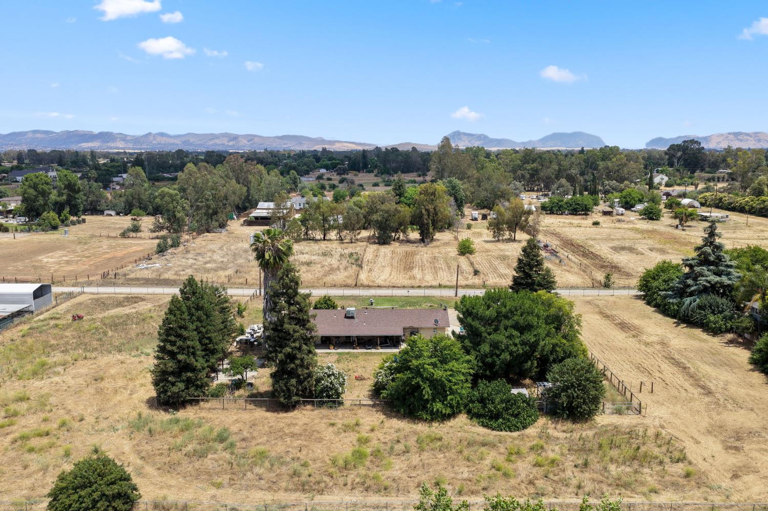 10365 10361 E Bullard Ave, Clovis, CA 93619