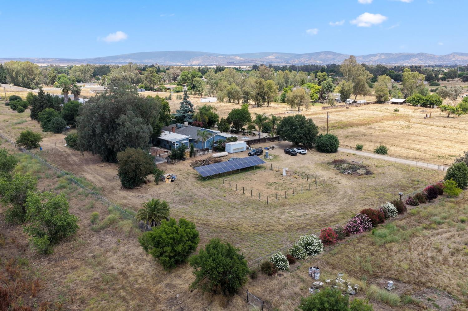 10365 10361 E Bullard Ave, Clovis, CA 93619