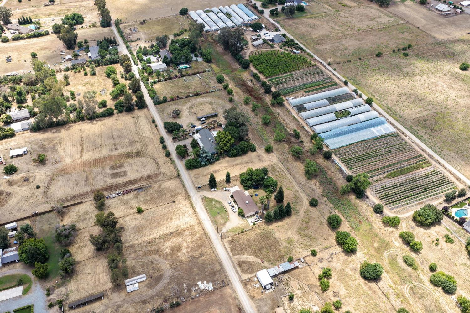 10365 10361 E Bullard Ave, Clovis, CA 93619