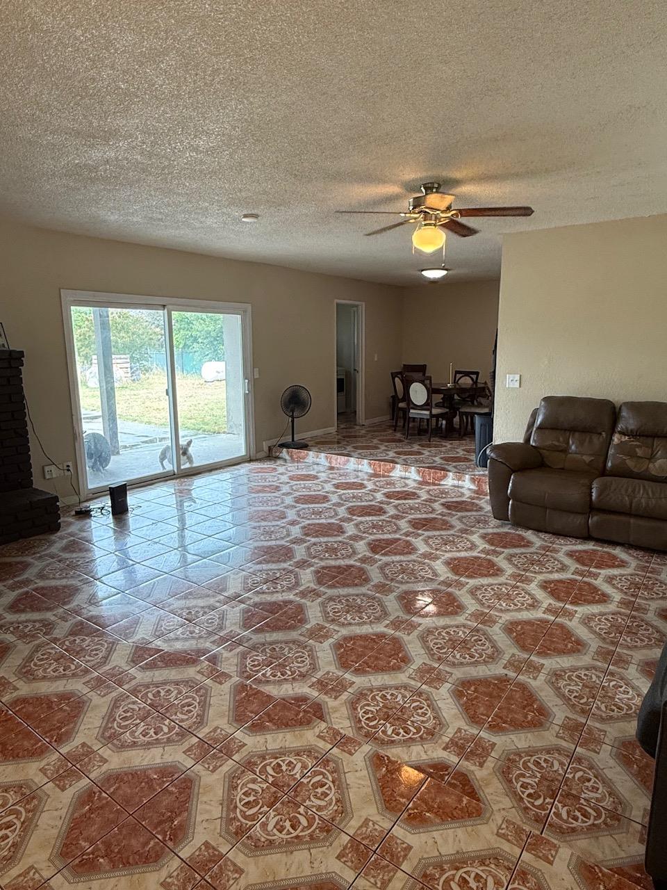 17316 Camden Dr, Madera, CA 93638