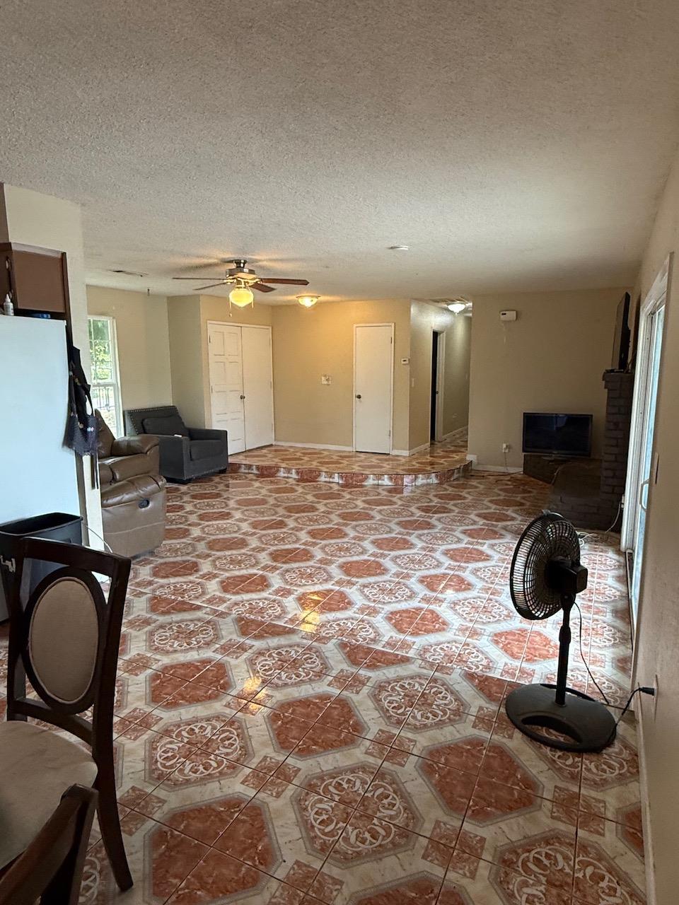17316 Camden Dr, Madera, CA 93638