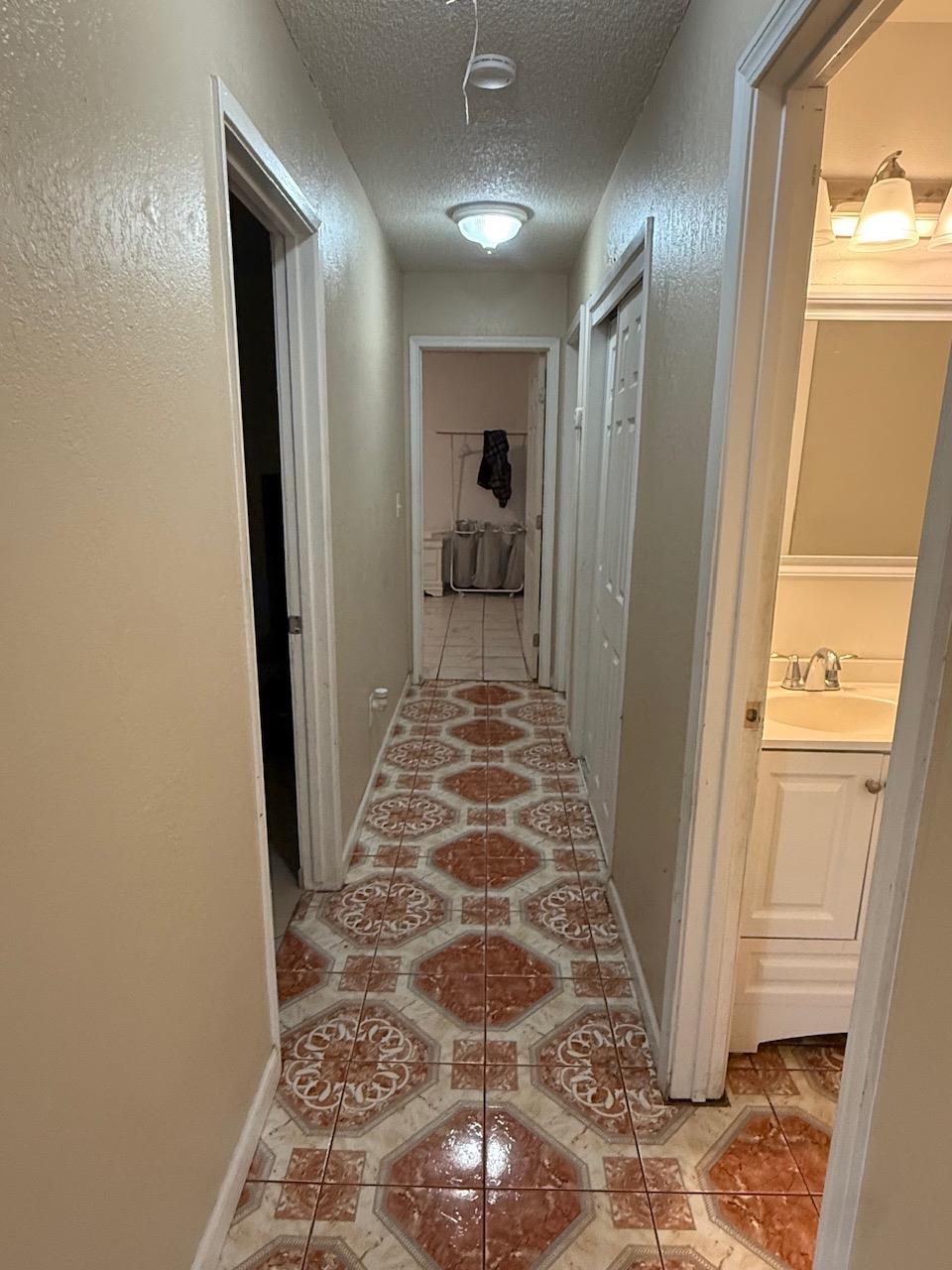 17316 Camden Dr, Madera, CA 93638